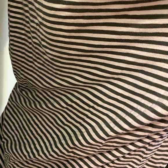 Old Navy Gray & White Striped Top w/Ruching - XXL - Picture 2 of 4